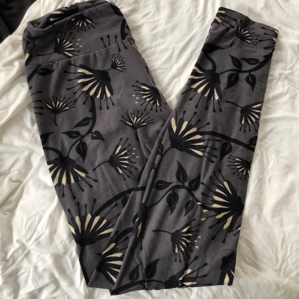 OS LulaRoe print leggings